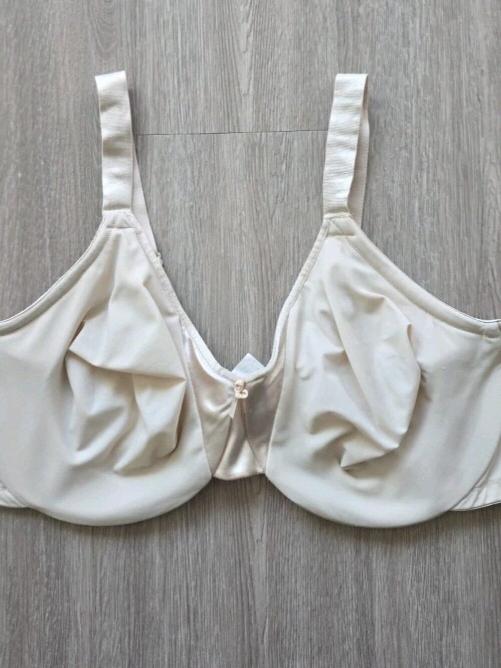 Lot 2 Womens Bras 42D Nude Bali Olga Full Coverage Underwire Support - Picture 8 of 11